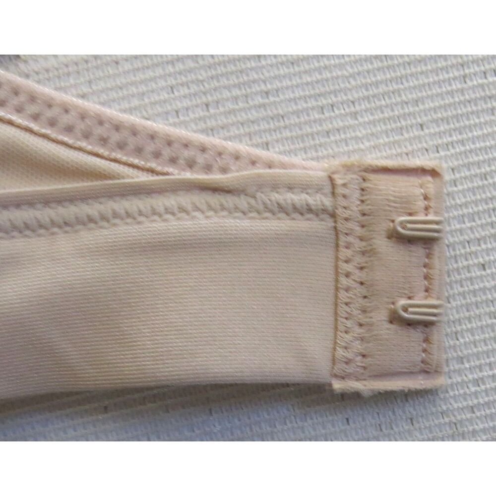 Wacoal Embrace Lace Floral Lace Wire Free Bralette Sand/Ivory 34 EUC - Picture 4 of 6